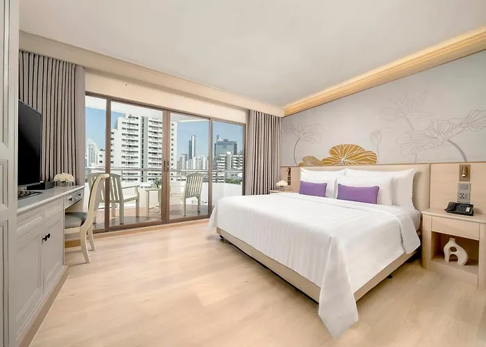 Centre Point Sukhumvit 10 4* Bangkok