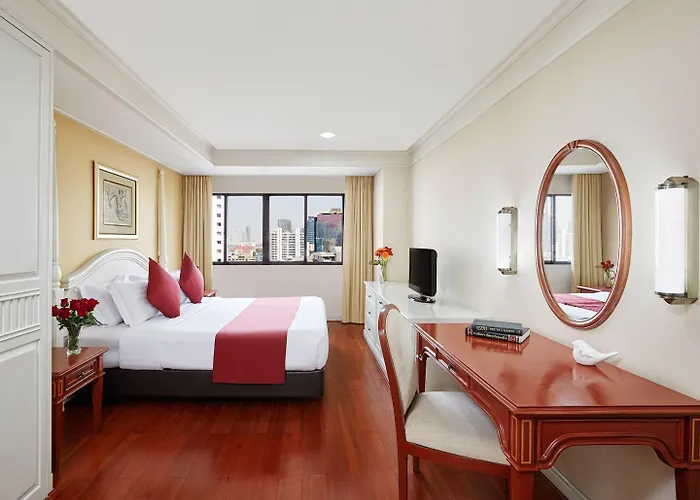 Centre Point Sukhumvit 10 Hotel