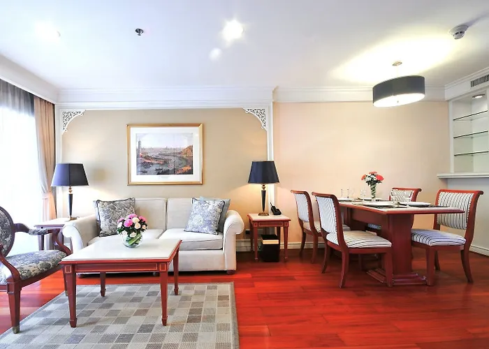Hotel Centre Point Sukhumvit 10 4*