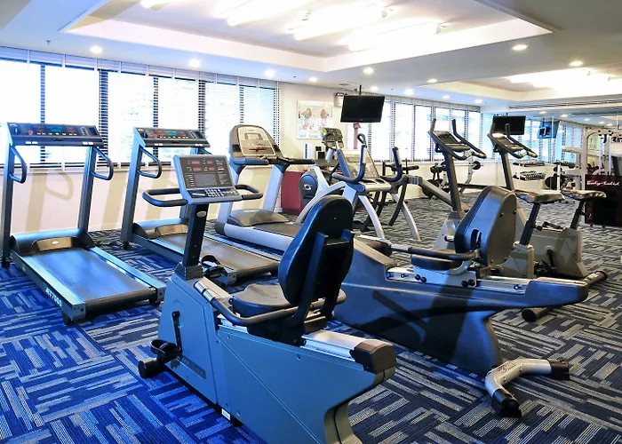 Centre Point Sukhumvit 10 Hotel 4*