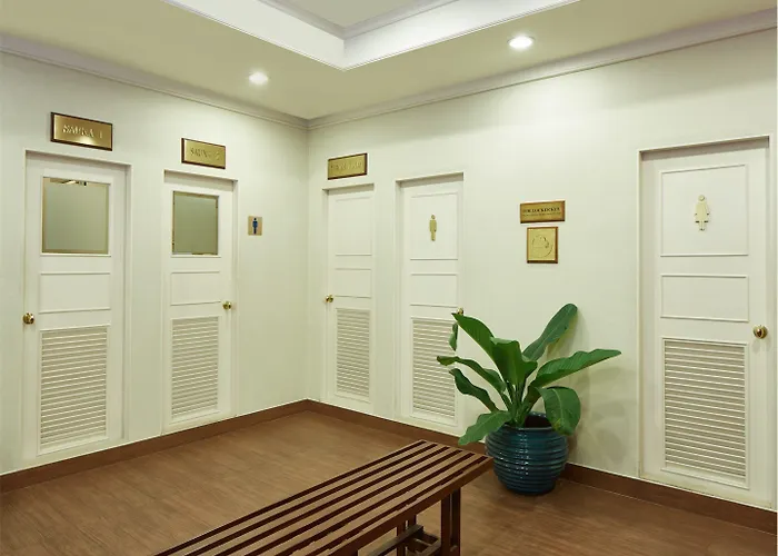 Centre Point Sukhumvit 10 Hotel Bangkok