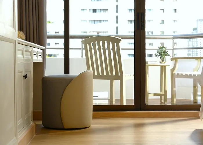 Centre Point Sukhumvit 10